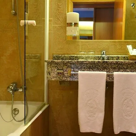 Gudamendi Hotell 4*