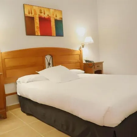 Hotell Gudamendi 4*