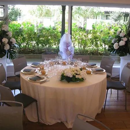 Hotell Gudamendi 4*